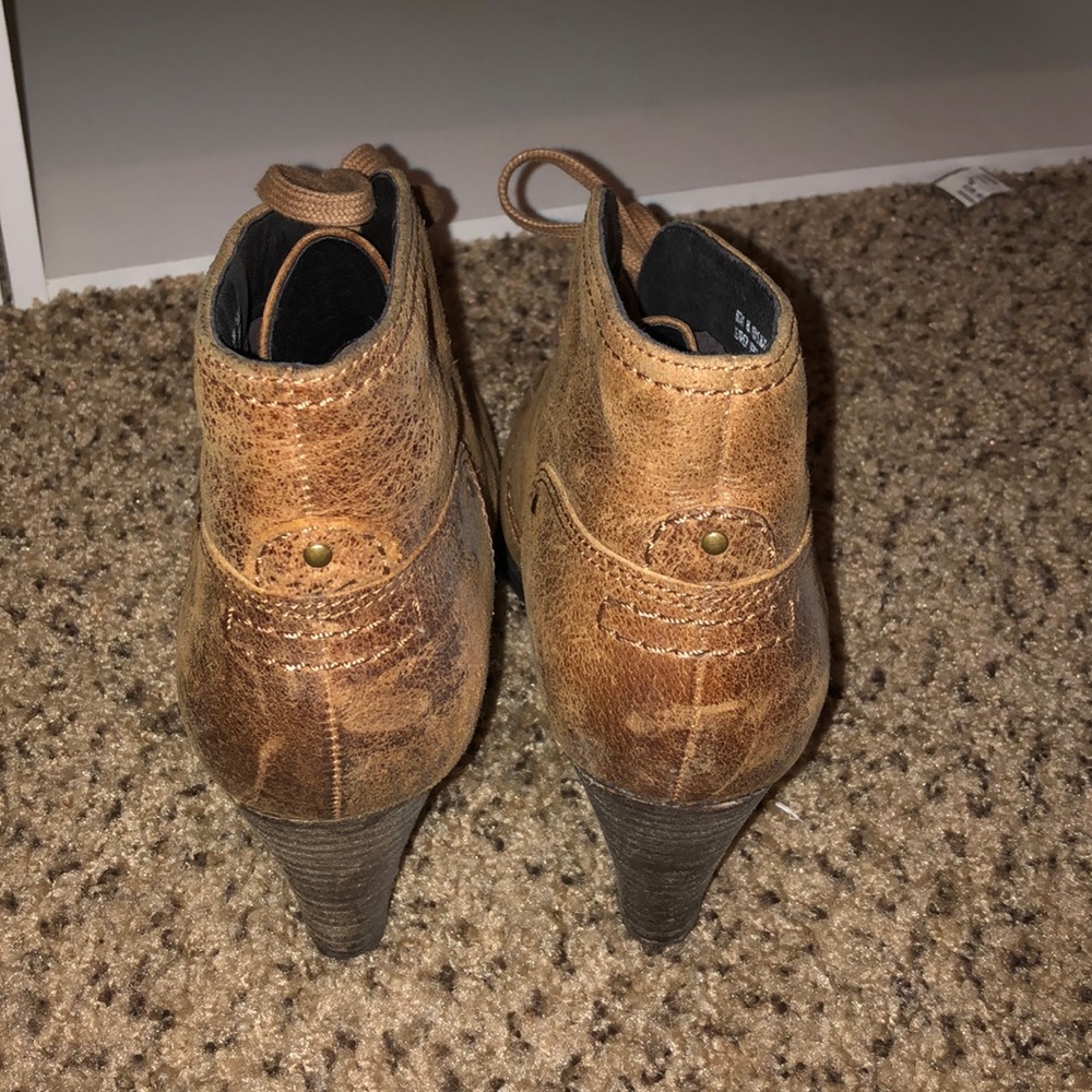 Clark’s Leather Booties - Picture 3 of 6